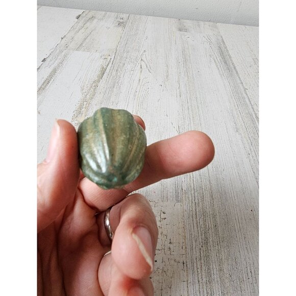 Antique glass ornament green german ? Xmas tree - Picture 8 of 8